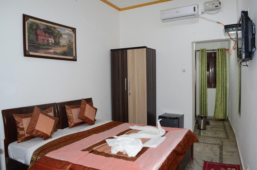 Guest house Shivratri Varanasi